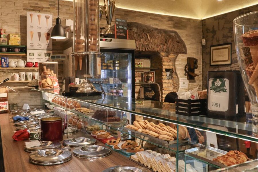 Rome: Trastevere and Campo de Fiori Food Tour - Food restrictions and practical limits