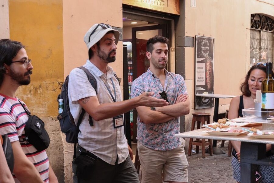 Rome: Trastevere and Campo de Fiori Food Tour - Meeting at Piazza Farnese
