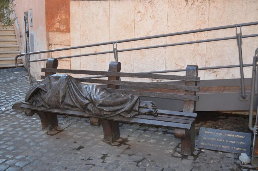 Rome: Trastevere and Jewish Ghetto Street Food Walking Tour - The guides are the real strength