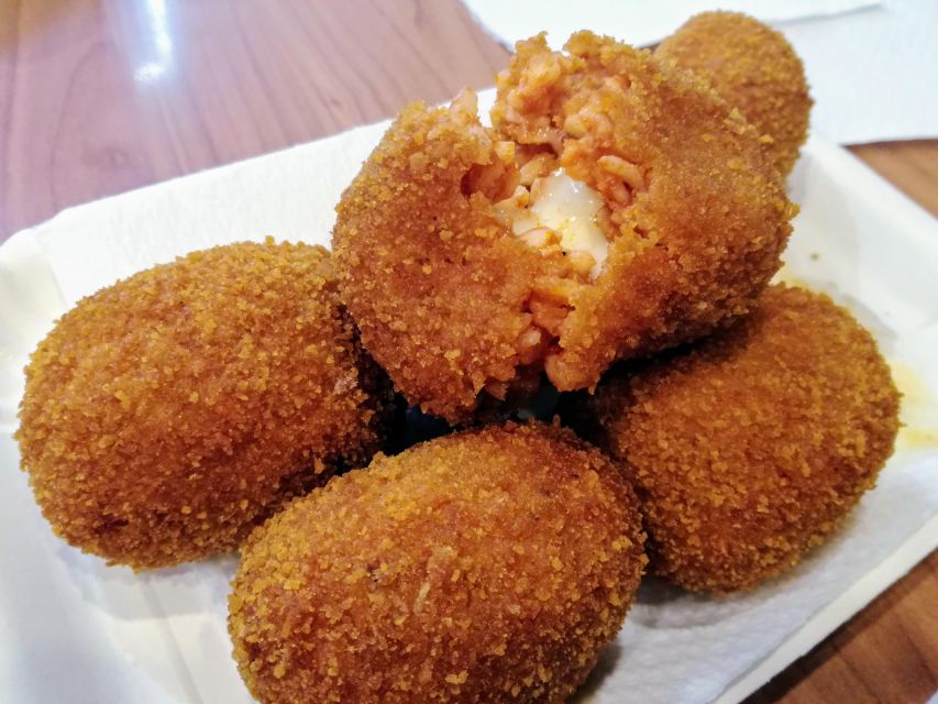 Rome: Trastevere and Jewish Ghetto Street Food Walking Tour - Trastevere through food and local stories