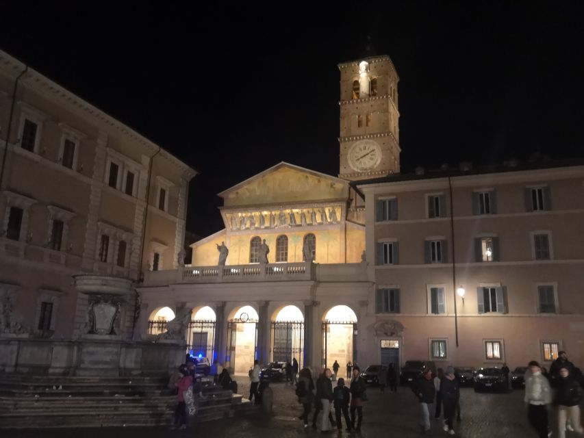 Rome: Trastevere & Campo de Fiori Street Food Walking Tour - Santa Maria in Trastevere and the history between bites