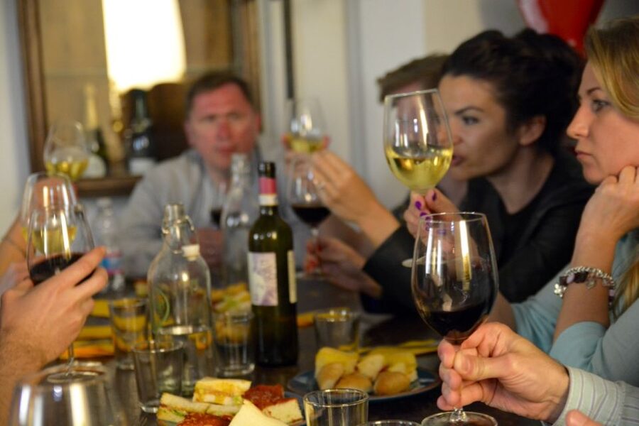 Rome: Trastevere Food and Wine Tasting Tour - Santa Maria in Trastevere and the neighborhood walk