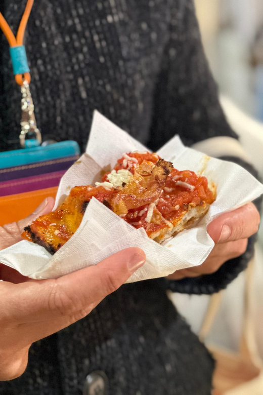 Rome: Trastevere & Tiber Island Street Food Tour at Sunset - The guide can make or break this tour