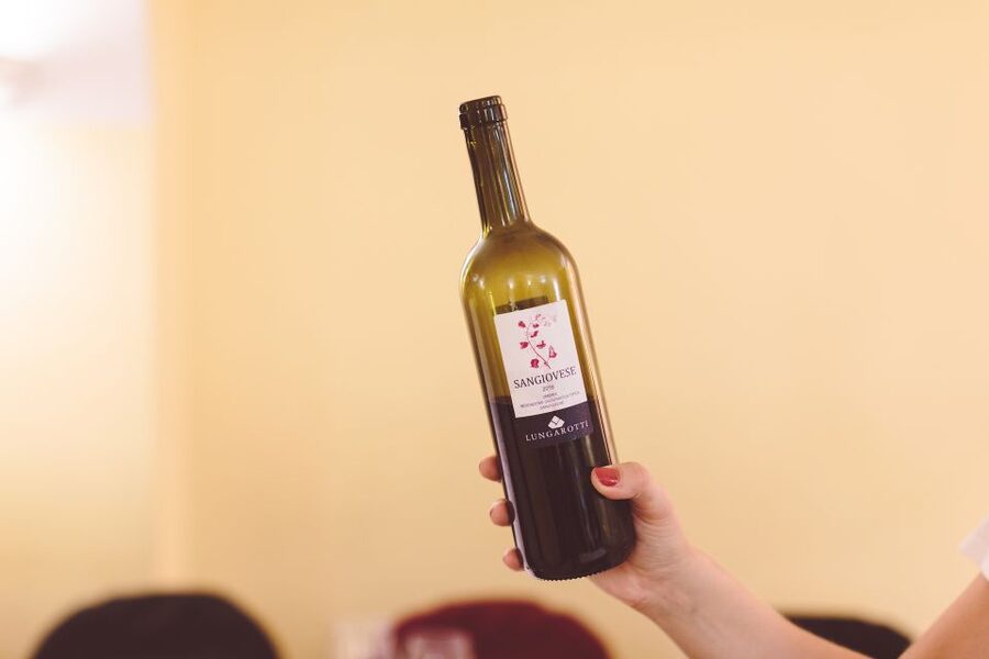 Rome: Twilight Trastevere Food Tour with Wine Tasting - How much the $123.48 price buys you