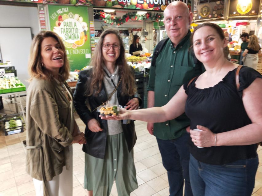 Rome: Vatican Street Food and Wine Tour with Farmers Market - Tasting your way through Trionfale Market