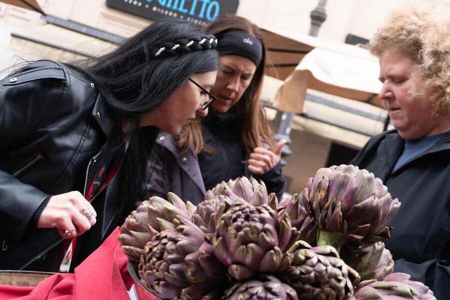 Rome: Vegan Street Food Tour with Local Guide - Key points at a glance