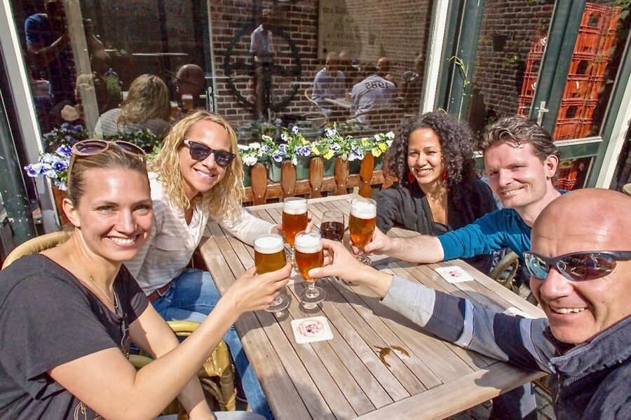 Rotterdam: Food Tour by Bike - Who should book this Rotterdam ride?