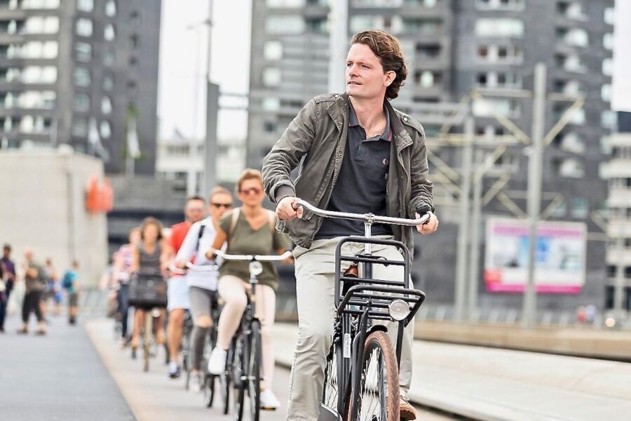 Rotterdam: Food Tour by Bike - Booking details that matter