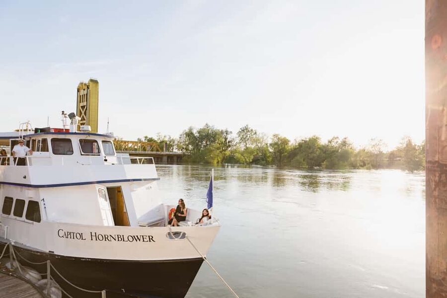 Sacramento: City Cruises River Cruise with History Guide - The I Street Bridge and the return route
