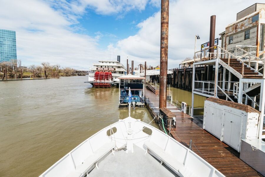 Sacramento: City Cruises River Cruise with History Guide - Outdoor seats, weather, and sound