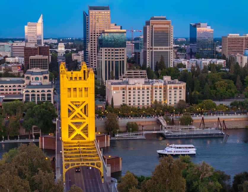 Sacramento: City Cruises Rock The Yacht River Cruise - Choosing the right seat and clothing