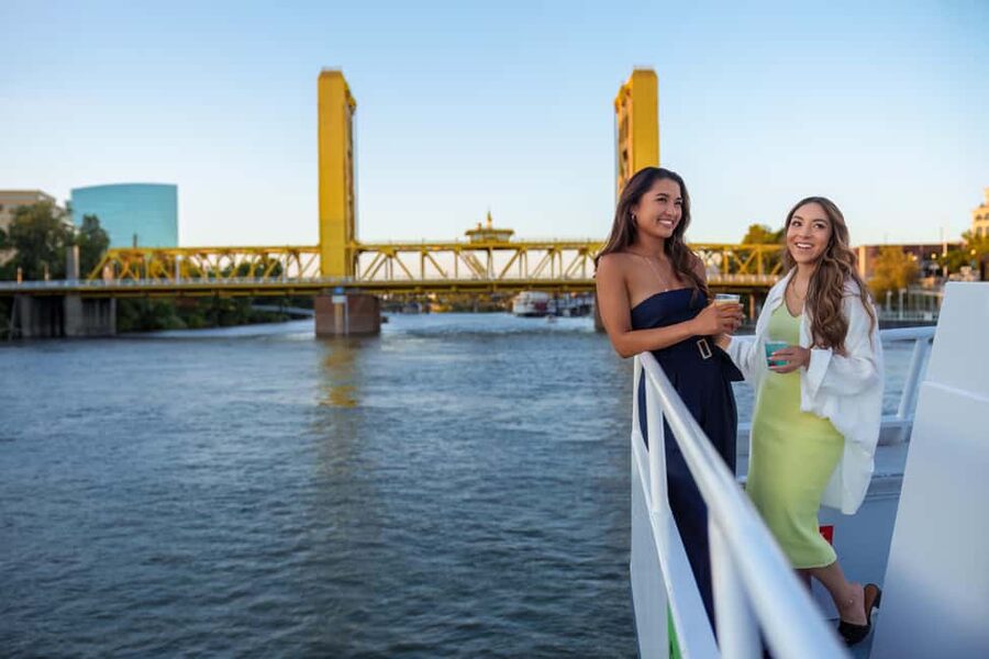 Sacramento: City Cruises Sights and Sips Cruise - What kind of Sacramento experience is this?