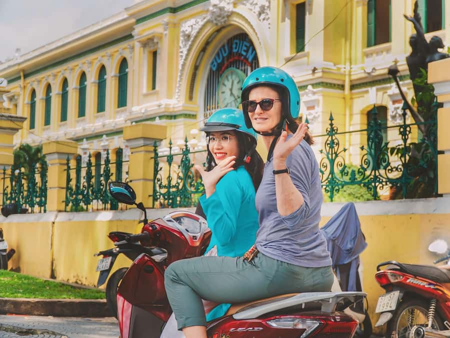 Saigon: Best Price Authentic Food Tour with Female Rider - District 3 begins with Bún Bò Huế
