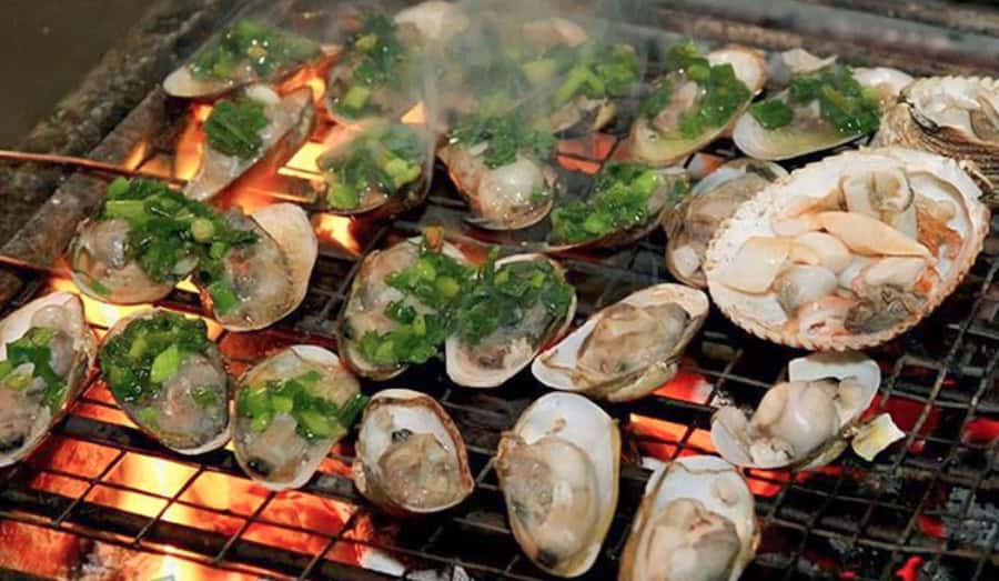 Saigon: Private Backstreets Walking Food Tour - What makes the private format valuable