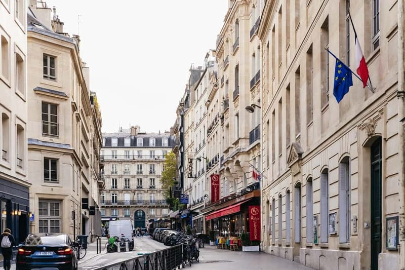 Saint-Germain: Gourmet Chocolate & Pastry Walking Food Tour - A look at Saint-Sulpice and the Left Bank between bites