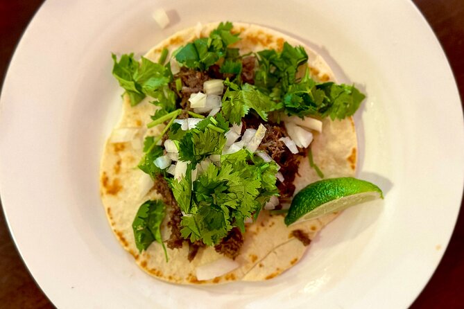 San Antonio Centre Food Tour of 6 Tastings with Tacos & Ice Cream - Guides make or break the three-hour route