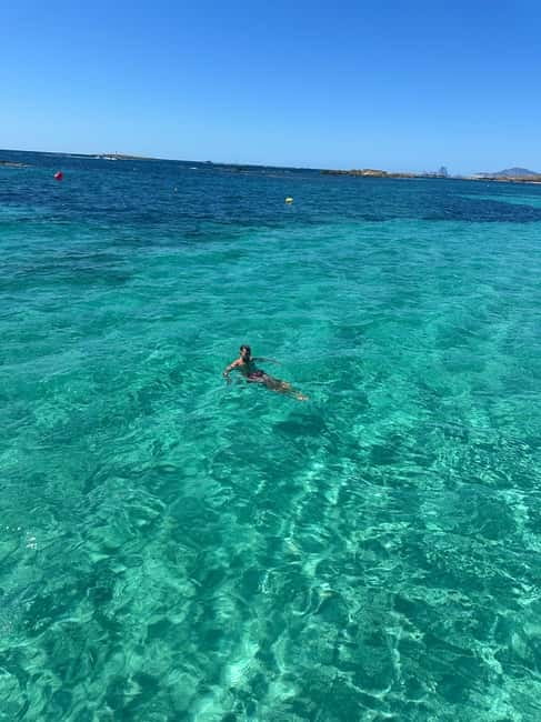 San Antonio: Es Vedrà, Formentera Tour with Food & Drinks - Who should book this Ibiza boat trip?