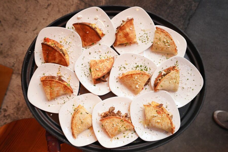 San Diego: Gaslamp Quarter Food & Drink Walking Tour - Meeting the guide at 5:30 p.m.