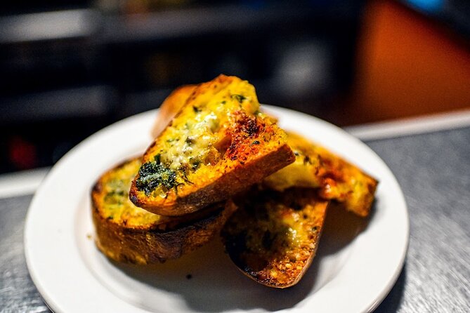 San Francisco Authentic Food Tour with 5 Locals Favorites Dishes - Guides make or break the experience