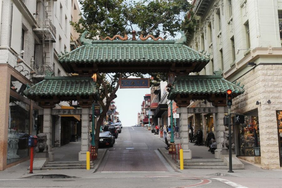 San Francisco: Chinatown Food and History Walking Tour - Starting beneath Dragons Gate