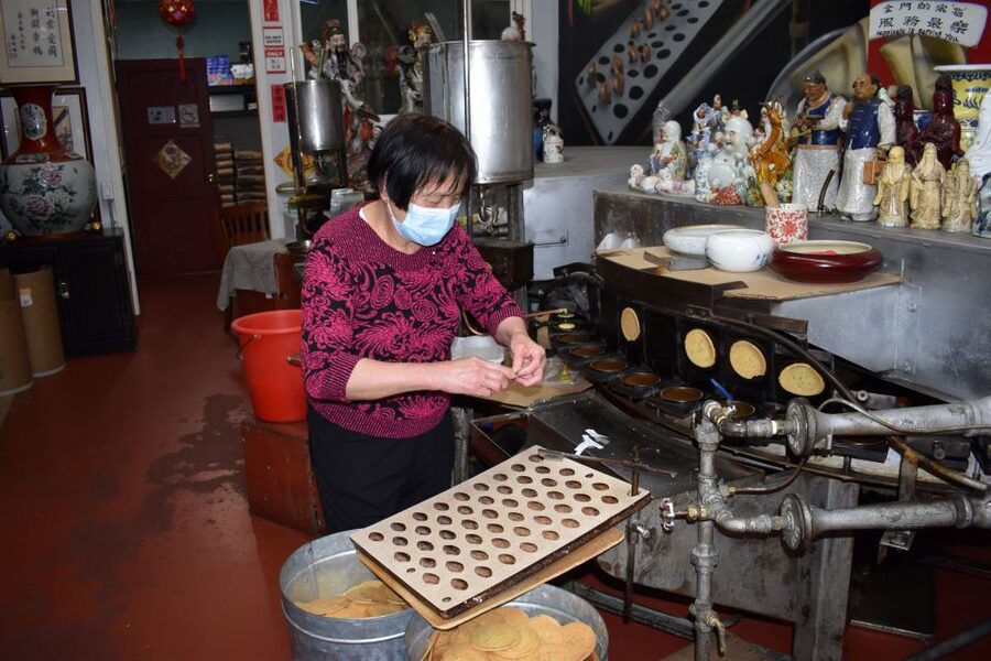 San Francisco: Chinatown Food and History Walking Tour - Dim sum at Delicious Dim Sum