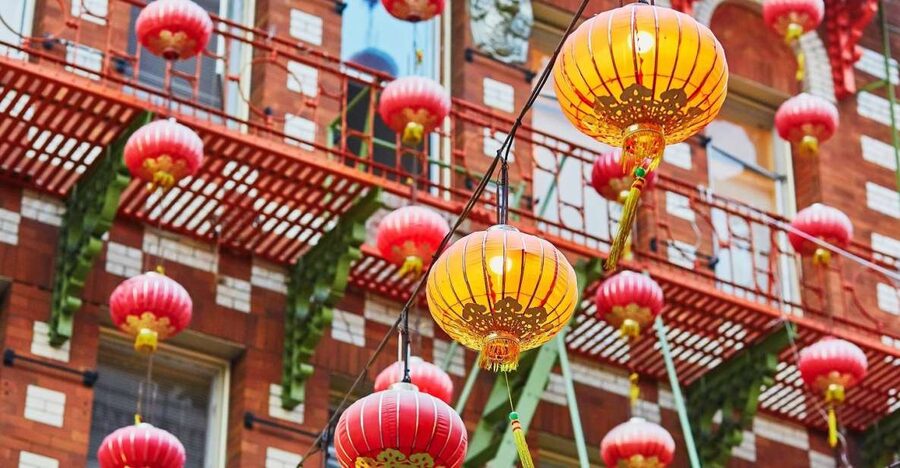 San Francisco: Chinatown Food and History Walking Tour - Fortune cookies and a memorable finish