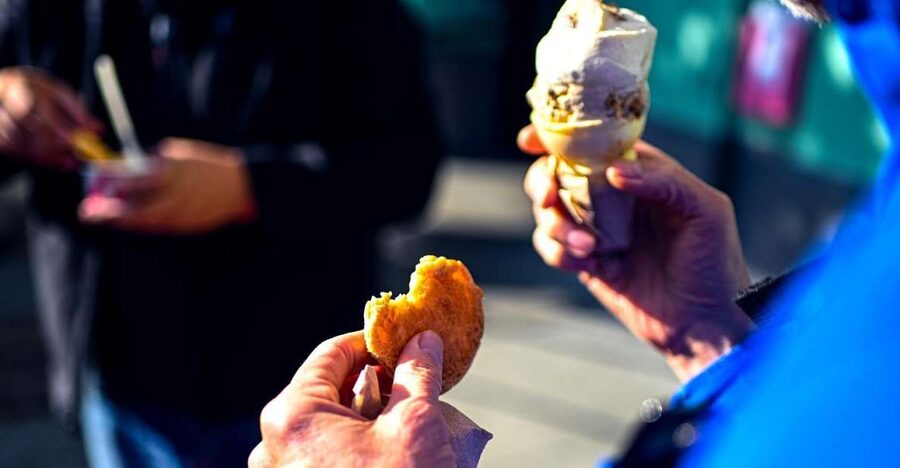 San Francisco: Mission District Food Tour with 6 Tastings - What the pace and group feel are like