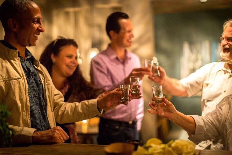 San Miguel: Evening Food Tour - What the restaurant stops add to the evening