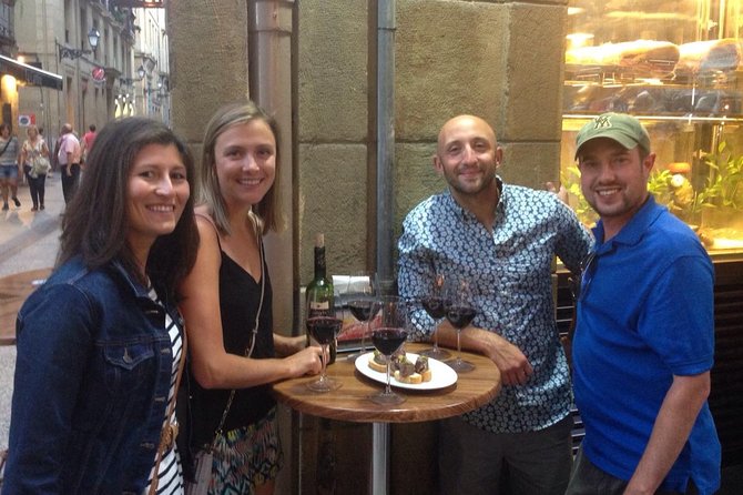 San Sebastian Pintxos Tour for Gourmets in the Old Town - The main square and the Old Town streets