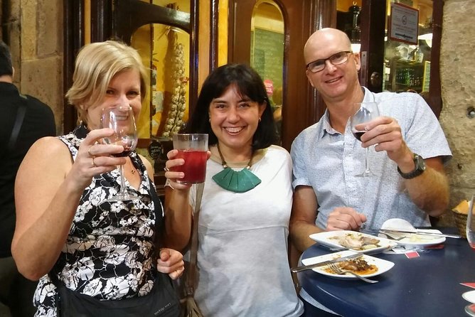 San Sebastian Pintxos Tour for Gourmets in the Old Town - Local wine and the value of the guide