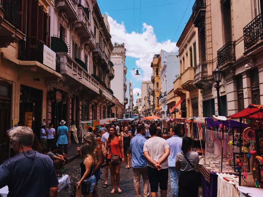 San Telmo: Historical Guided Tour with Street Food & Drinks - Key points at a glance