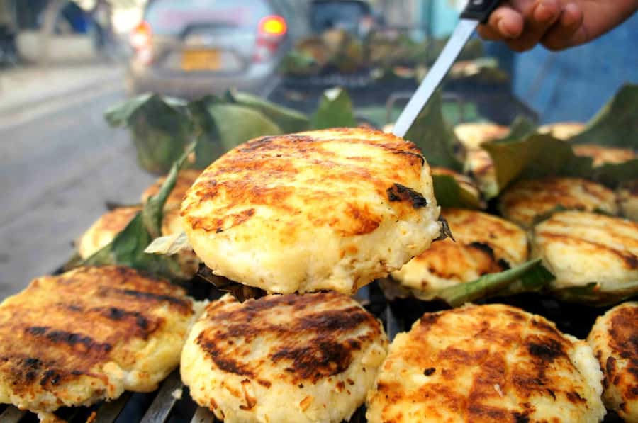 Santa Marta A Historical & Street food Experience - Los Novios Park, the city’s evening meeting point