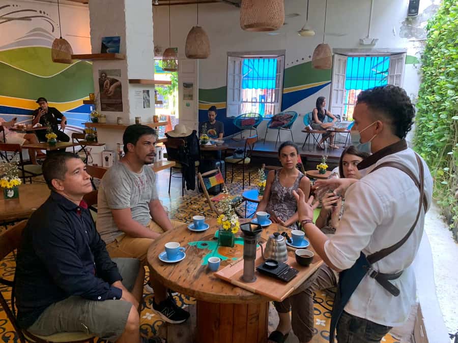 Santa Marta: Guided Walking Food Experience - Cayeye and the food of the Caribbean coast