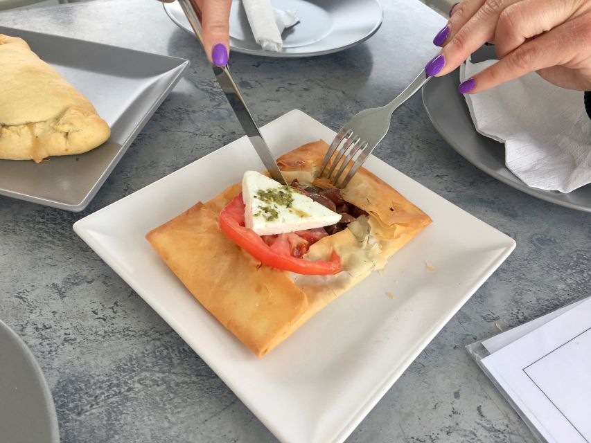 Santorini: Sunset Walking Tour with Local Food and Drinks - What the $140 price covers