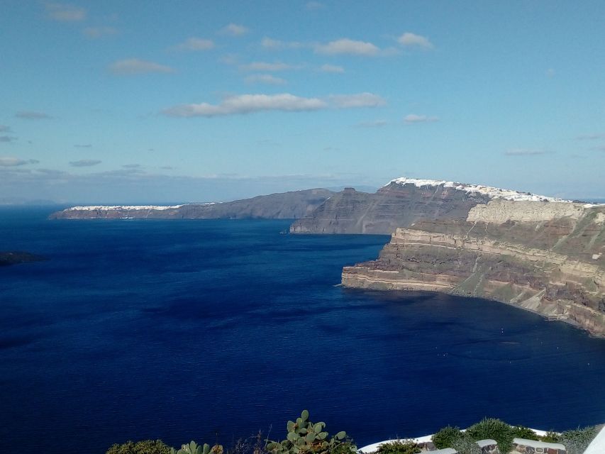 Santorini: Wine Tasting Tour & Sunset Viewing - The minivan ride from Thera