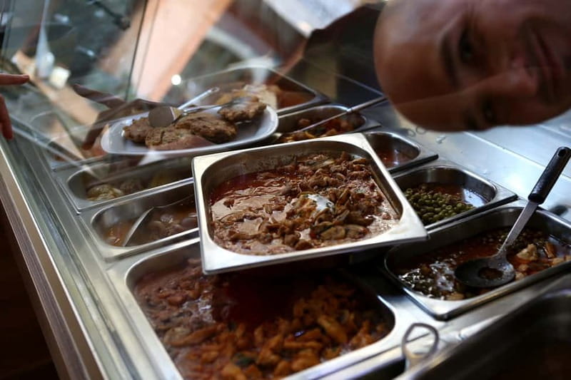 Sarajevo: Sarajevo City Market, Old Town Food Tasting Tour - Key points at a glance