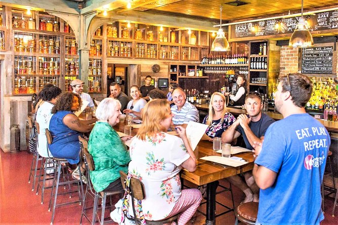 Savannah First Squares Culinary & Cultural Walking Food Tour - The food stops: a full lunch or just samples?