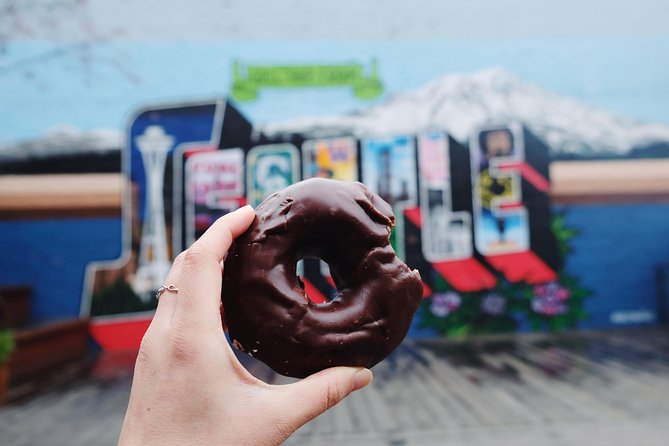 Seattle Delicious Donut Adventure & Walking Food Tour - Why a donut walk works well in Seattle