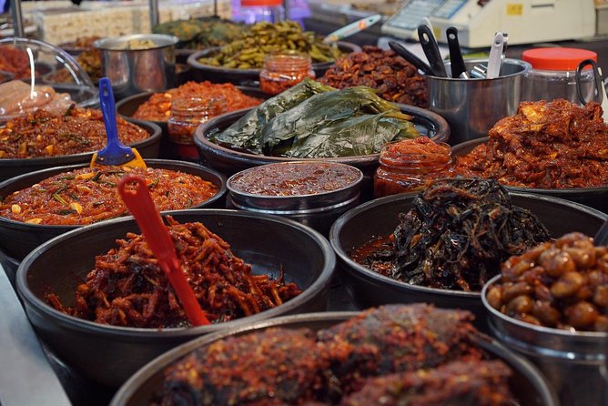 Seoul Street Food Market Tour - From market stalls to favorite local stops