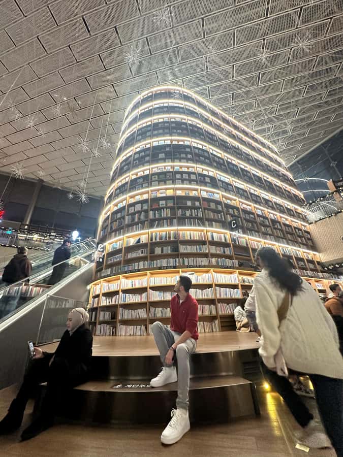 Seoul: Temple & Starfield COEX Mall Gourmet Tour in Gangnam - Why This Gangnam Evening Works