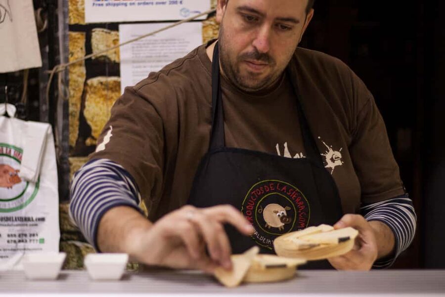 Seville: Food Tour with 10 Tastings of Tapas, Ham, Churros - What makes this Seville food tour worth considering