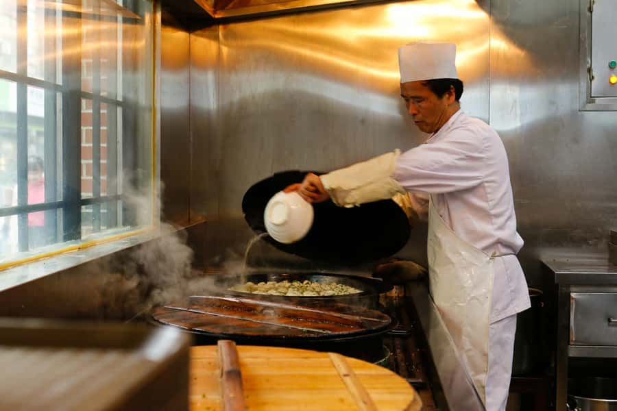 Shanghai: 3-Hour Local Food Tasting Tour - Key points at a glance