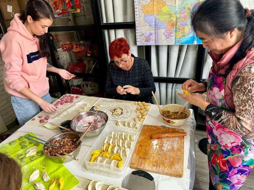 Shanghai-Cooking Dumpling & Meal in Local Family-w/Vegan - Rolling Dough and Shaping Dumplings