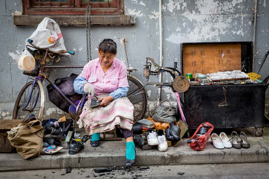 Shanghai Must-See and Foodie Test Bike Tour( Day & Night) - Four hours, group size, and value