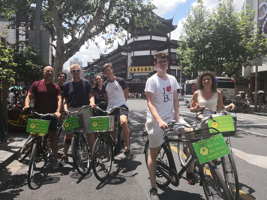 Shanghai Must-See and Foodie Test Bike Tour( Day & Night) - Who should book this ride?