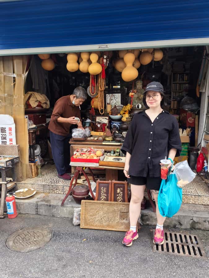 Shanghai Must-See and Foodie Test Bike Tour( Day & Night) - Starting in the former French Concession