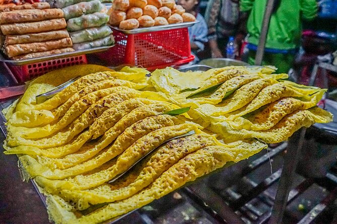 Siem Reap Evening Food Tour - Inclusive 5 stops Local Tastings - Stop five: Beer, rice whiskey, and the final toast