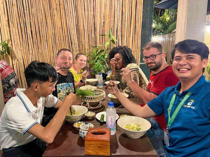 Siem Reap: Street Food Experience by Tuk-Tuk - Made in Cambodia Market for crafts and a short break