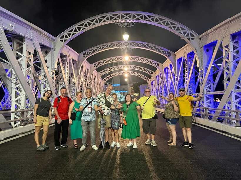 Singapore: Guided Street Food Tour at Night - Starting at Clarke Quay after sunset