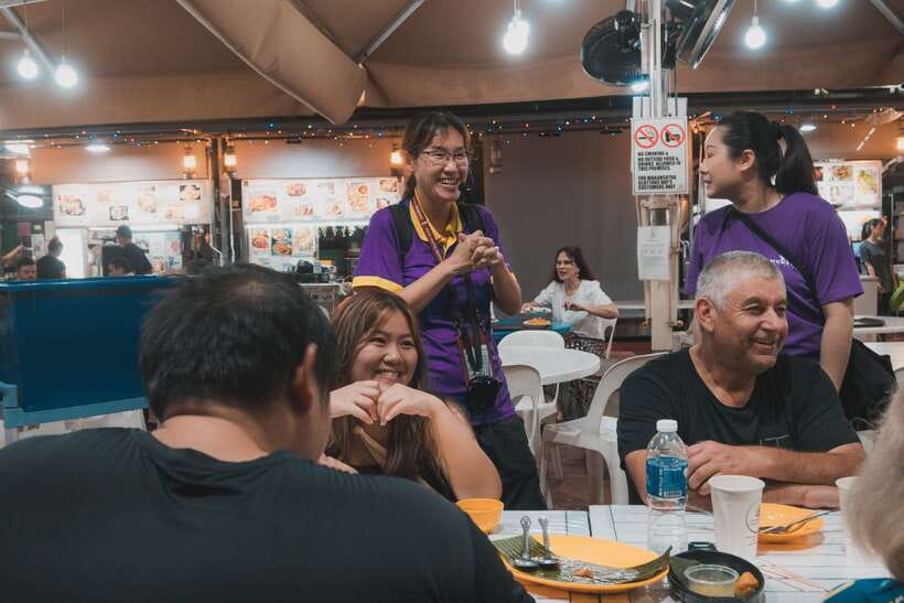 Singapore: Guided Street Food Tour at Night - Clarke Quay Central and the first tastings